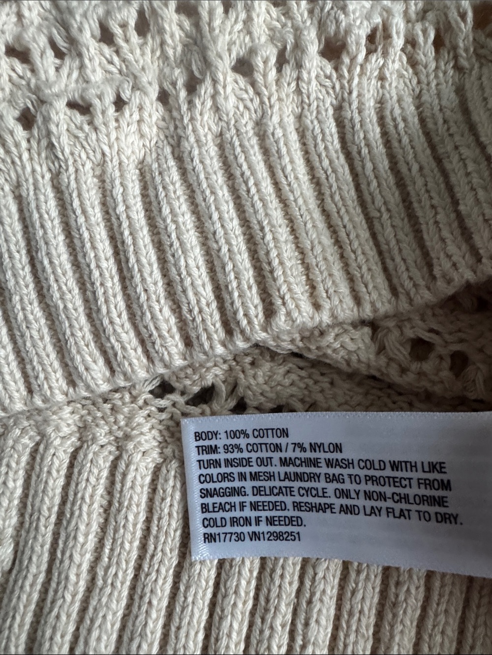 T68 NWT Universal Thread Women's Openwork Sweater Tank - ™ Size: XXL - Picture 4 of 5